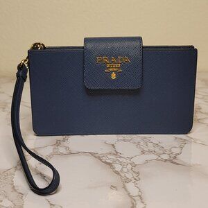 Saffiano Metal Wristlet Phone Case Bluette